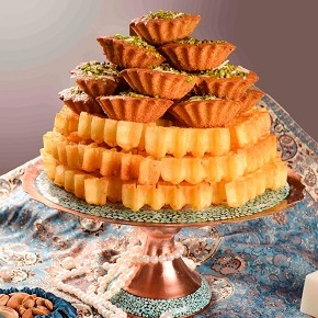 کیک و نان منقا